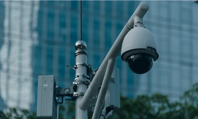 Monitoreo y medidas preventivas de seguridad privada para empresas